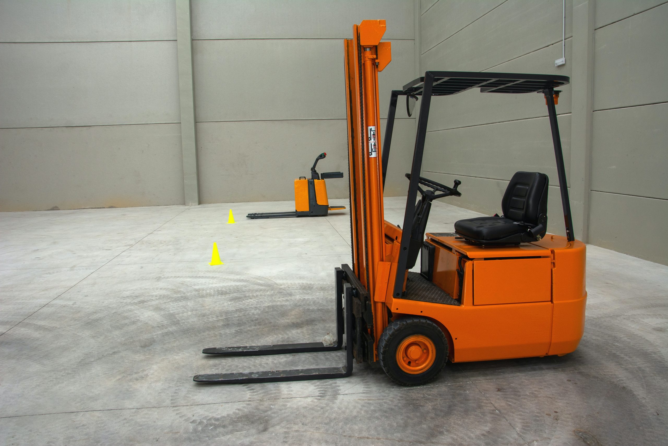 The Complete Guide To Forklift Mast Types
