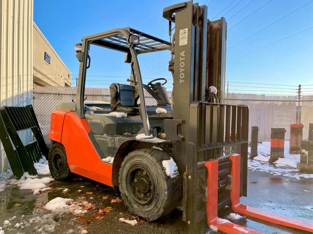 Forklift vs Reach Truck - The Key Differences Explained